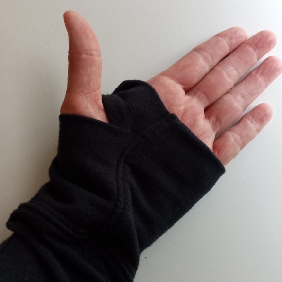 Women's Lightweight Long Sleeve Sweatshirt - Picture 3 of 4